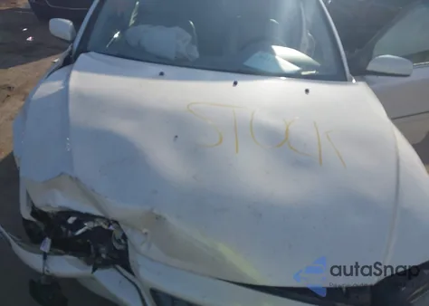 2005 Volvo S80 T6 z USA, uszkodzony, nr VIN YV1TS911051411090